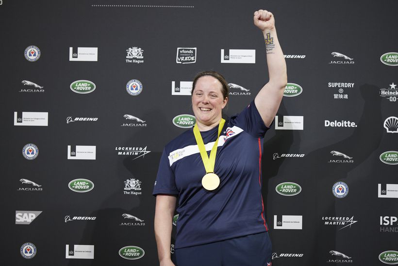 Rachel Williamson wins gold for indoor rowing